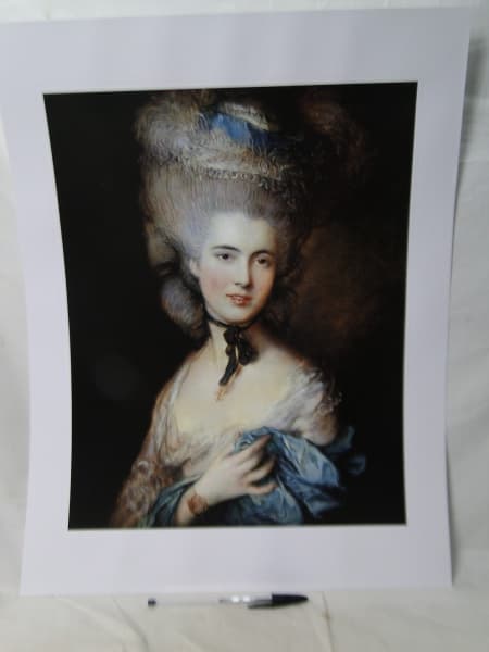 GAINSBOROUGUH - POSTER FOTOGRÁFICO PARA EMOLDURAR, COM PINTURA DO ARTISTA, COM DAMA DA NOBREZA, COM PAST-PATOUR SIMULADO NA IMPRESSÃO - FORMATO GRANDE: APROX. 55x43cm EM PAPEL CARTÃO ALTA GRAMATURA - NOVO - VEJA DETALHES NAS FOTOS - VEJA OUTROS POSTERS DE DIVERSOS ASSUNTOS, OFERTADOS NESTE LEILÃO — GAINSBOROUGUH