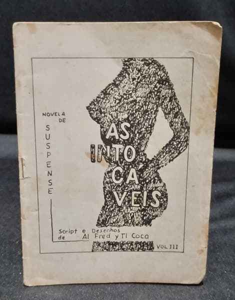 COLECIONISMO - Catecismo Erotico, Novela de Suspense As Intocaveis, script e desenhos de Al Fred y Tl Coca, muito ilustrado, pequeno formato. (um pouco gasta). — COLECIONISMO