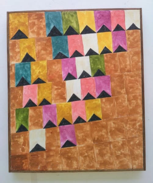 ALFREDO VOLPI - "BANDEIRINHAS" ACRÍLICA SOBRE TELA ASSINADO VERSO . MEDIDAS : 60 CM X 50 CM . MOLDURA ESTILO BAGUETE — Alfredo Volpi