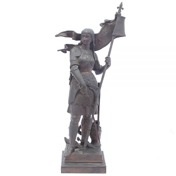 JEAN BAPTISTE GERMAIN (Paris 1841 -1910) - Guerreiro - Escultura em bronze cinzelado e policromado. Peça assinada. Med: 53cm. — Jean-Baptiste GERMAIN