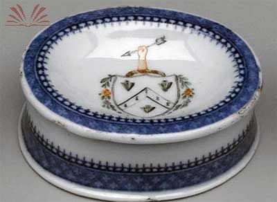 Saleiro de coleção de forma oblonga em porcelana Companhia das Índias — Não identificado