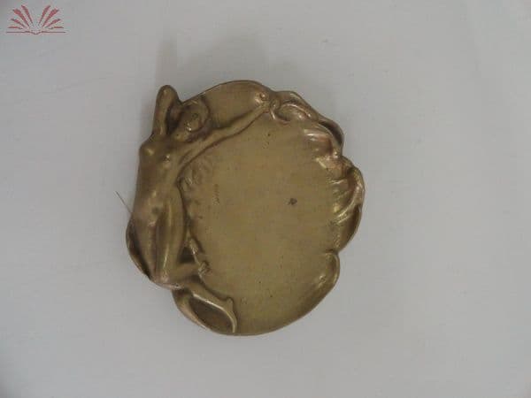 PORTA CARTÕES EXECUTADO EM BRONZE — Não identificado
