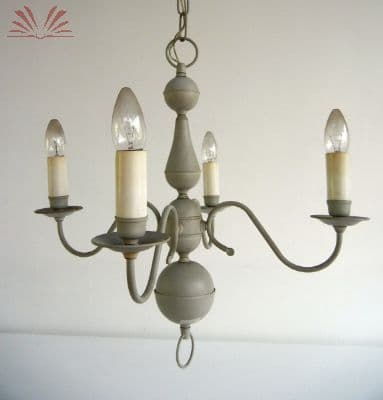 Lustre de metal patinaldo — Não identificado
