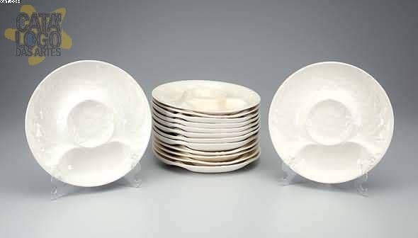Conjunto de 14 pratos para alcachofra — Não identificado