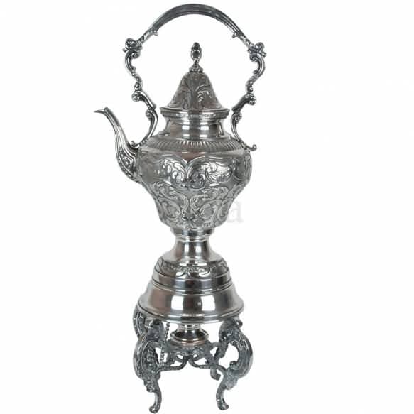 Grande samovar — Não identificado