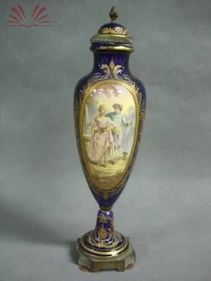 Porcelana francesa de Sevres - Séc.XIX — Não identificado