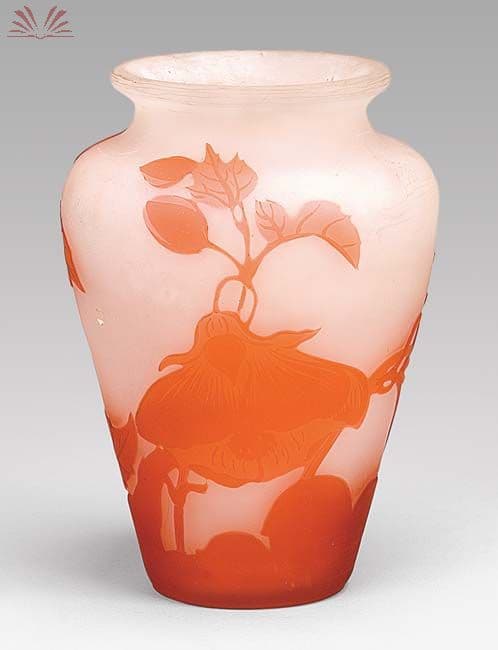 Vaso de vidro doublé de Gallé - séc. XX. — Não identificado