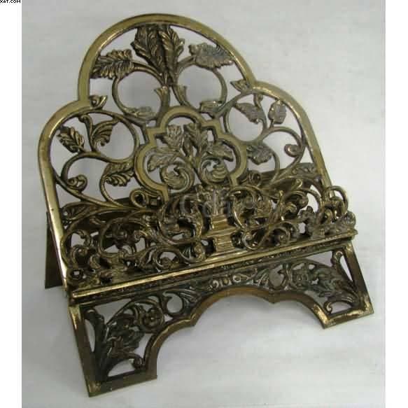 Porta bíblia em bronze — Não identificado
