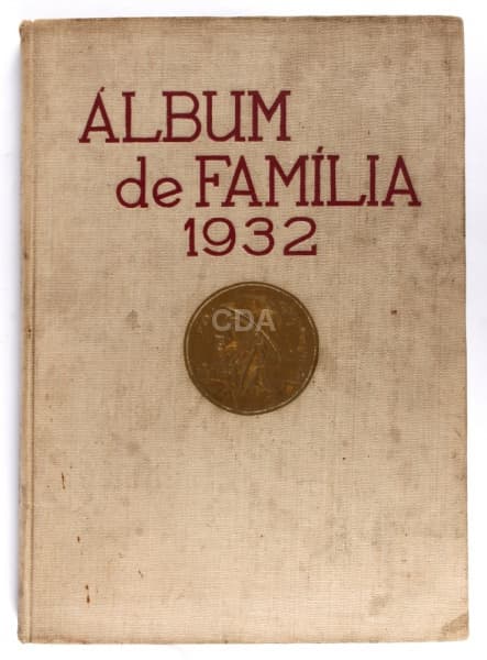 Livro: Álbum de Família 1932 Livraria Martins Editora, 1954, São Paulo. Álbum totalmente ilustrado s — Não identificado
