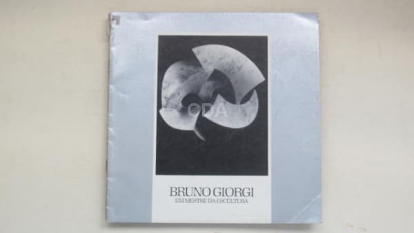 Bruno Giorgi- Um mestre da escultura São Paulo Gal. Skultura 1991. Texto de Aracy amaral. 20 pp. 2 — Não identificado