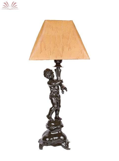 Anjo com Tocha em Petit Bronze — Não identificado