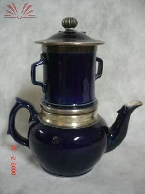 Bule com coador para café — Não identificado