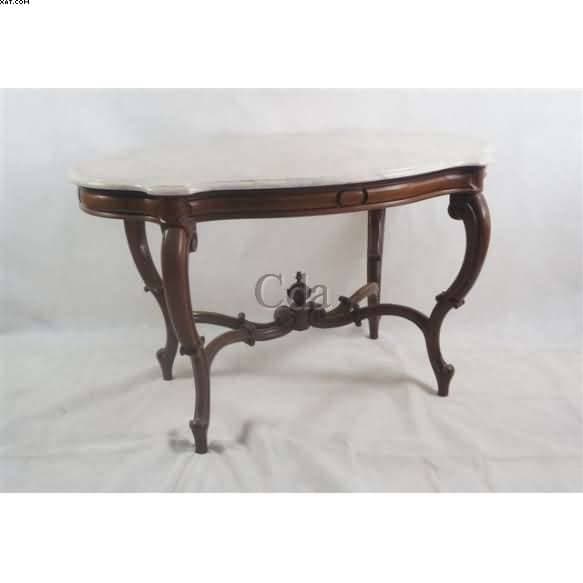 Mesa de centro de madeira de lei — Não identificado
