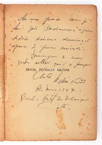 Livro: Brasil Potência Militar, pelo General Manoel Meira de Vasconcellos, 1947, com dedicatória na — Não identificado