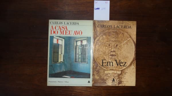 Livros (2): LACERDA, Carlos. 1) Em vez. 1ª edição. Rio de Janeiro: Nova Fronteira, 1975. 248p. 2) A — Não identificado