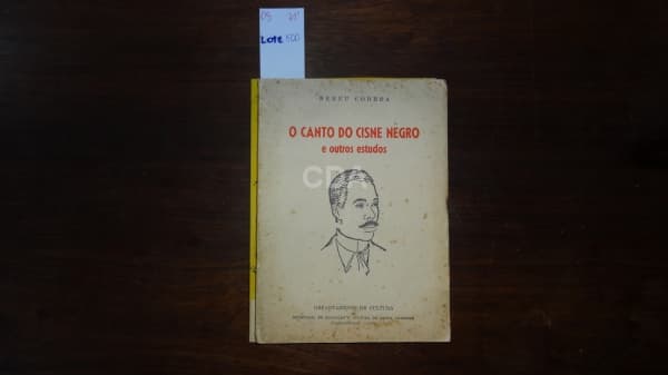 Livros (2): CORRÊA, Nereu. 1) O Canto do Cisne Negro e outros estudos. Florianópolis: Dep. de Cultur — Não identificado