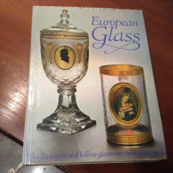 EUROPEAN GLASS - Olga Drahotová — Não identificado
