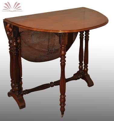 Mesa inglesa "gate-leg" — Não identificado