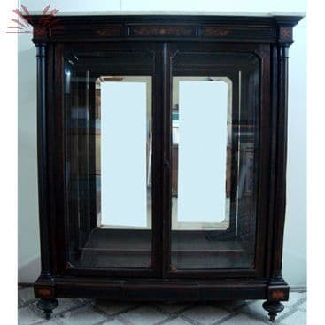 Vitrine inglesa em madeira trabalhada com marqueterie - Séc.XIX — Não identificado