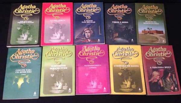 10 livros Agatha Christie — Não identificado