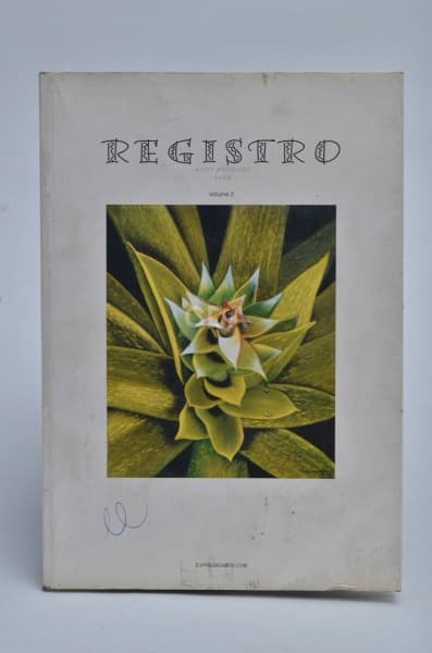 Livro - Registro Artes Plasticas(Expressoarte),ano de 2003 - 199 pag. — Não identificado