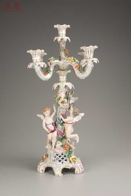 Candelabro de porcelana - Séc. XIX — Não identificado
