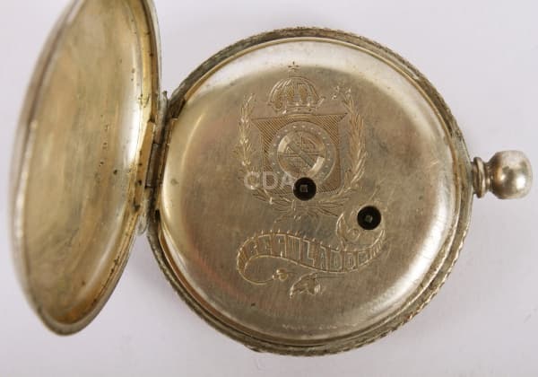 Relógio de Bolso Suíço, em Prata, apresenta Brasão do Império Brasileiro. Assinado, numerado e contr — Não identificado