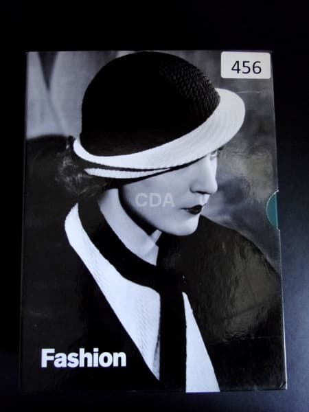Livro, "Fashion", composto de 30 cartões com envelopes, envólucro de luxo, excelente item de — Não identificado