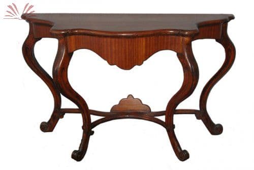 Console em madeira de design arrojado — Não identificado