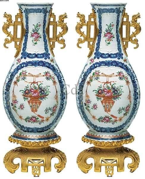 Par de vasos em porcelana Companhia das Índias — Não identificado