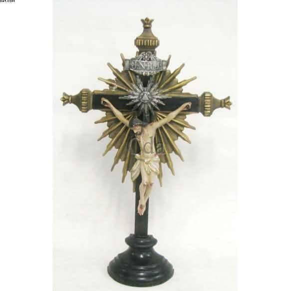 Crucifixo com cristo — Não identificado