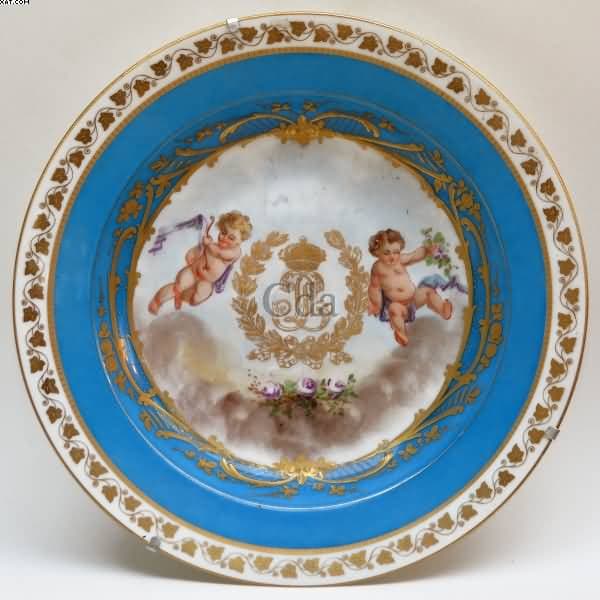 Prato fundo de porcelana — Não identificado