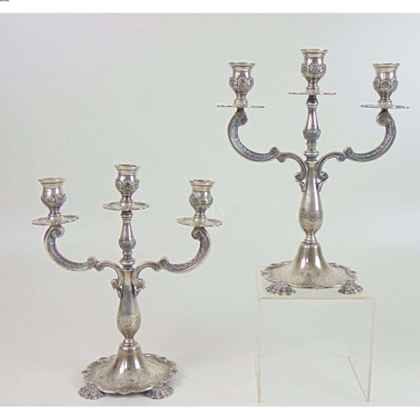Par de candelabros para 3 velas em prata portuguesa contraste Águia — Não identificado