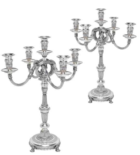 Par de candelabros para cinco velas — Não identificado
