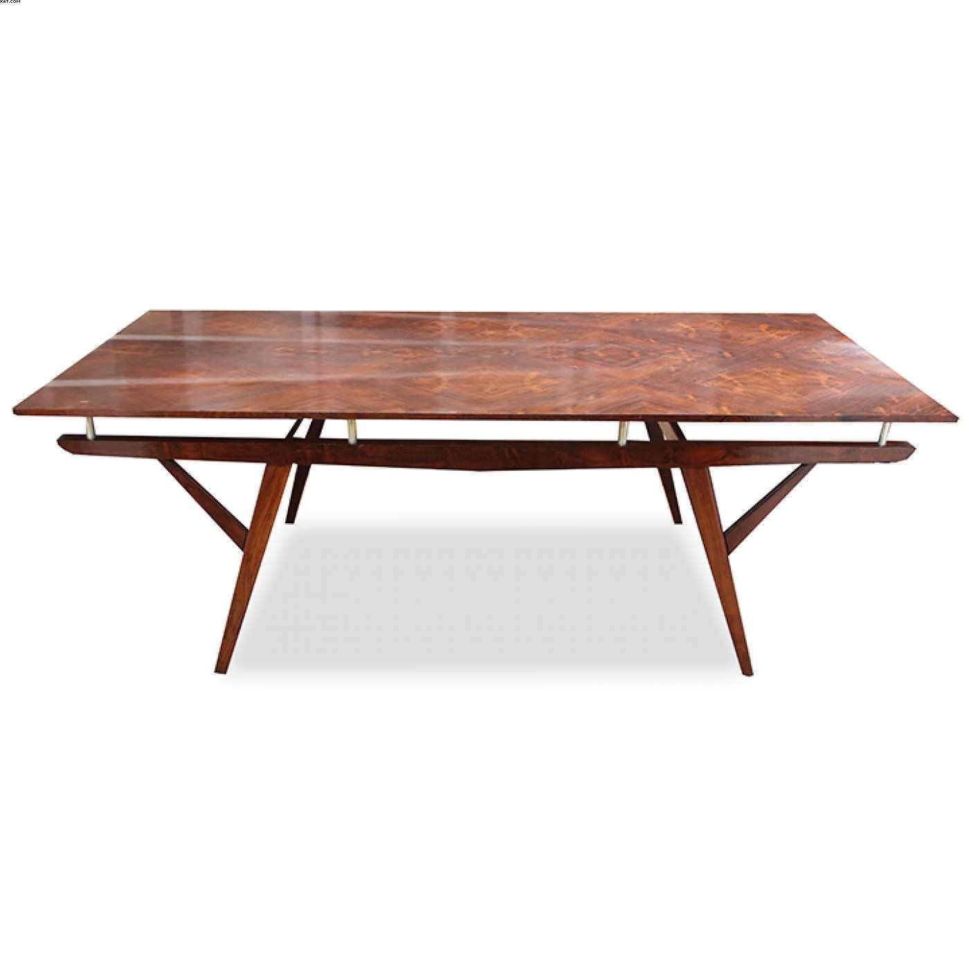 Mesa de madeira — Não identificado