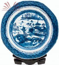 Conjunto de Sete Pratos Para Sobremesa — Não identificado