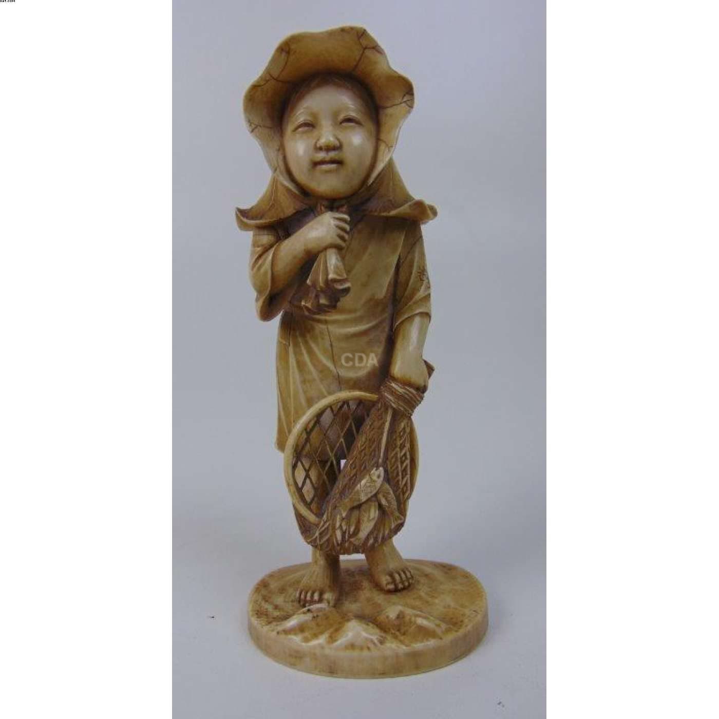 Escultura de marfim — Não identificado