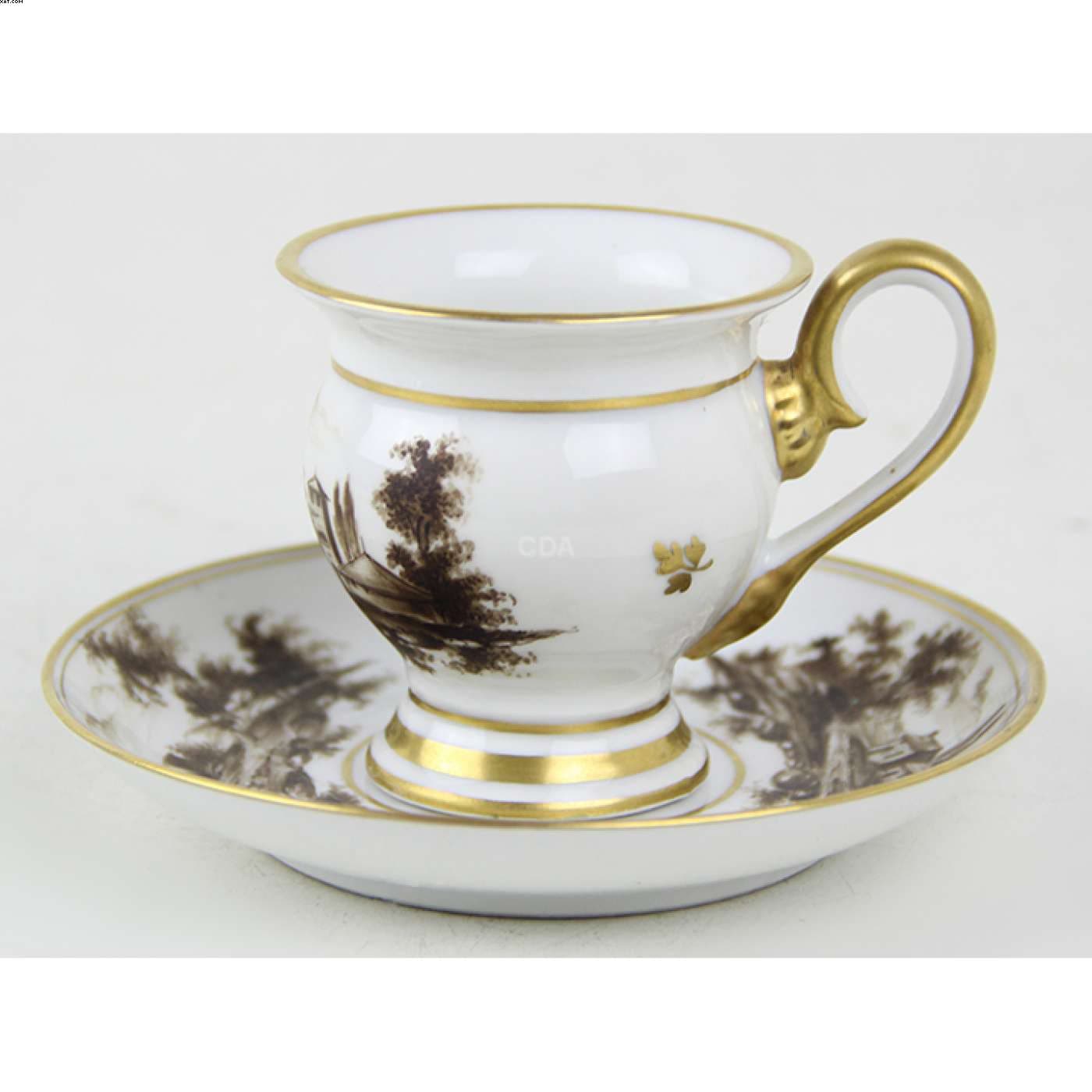 Xícara de porcelana — Não identificado