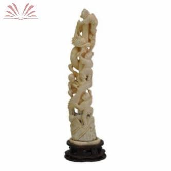 Escultura em Monobloco de Marfim — Não identificado