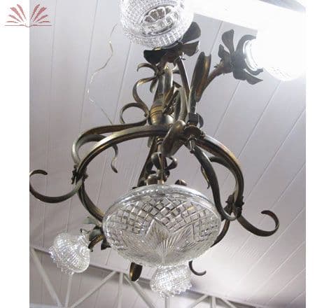 Lustre de Bronze — Não identificado