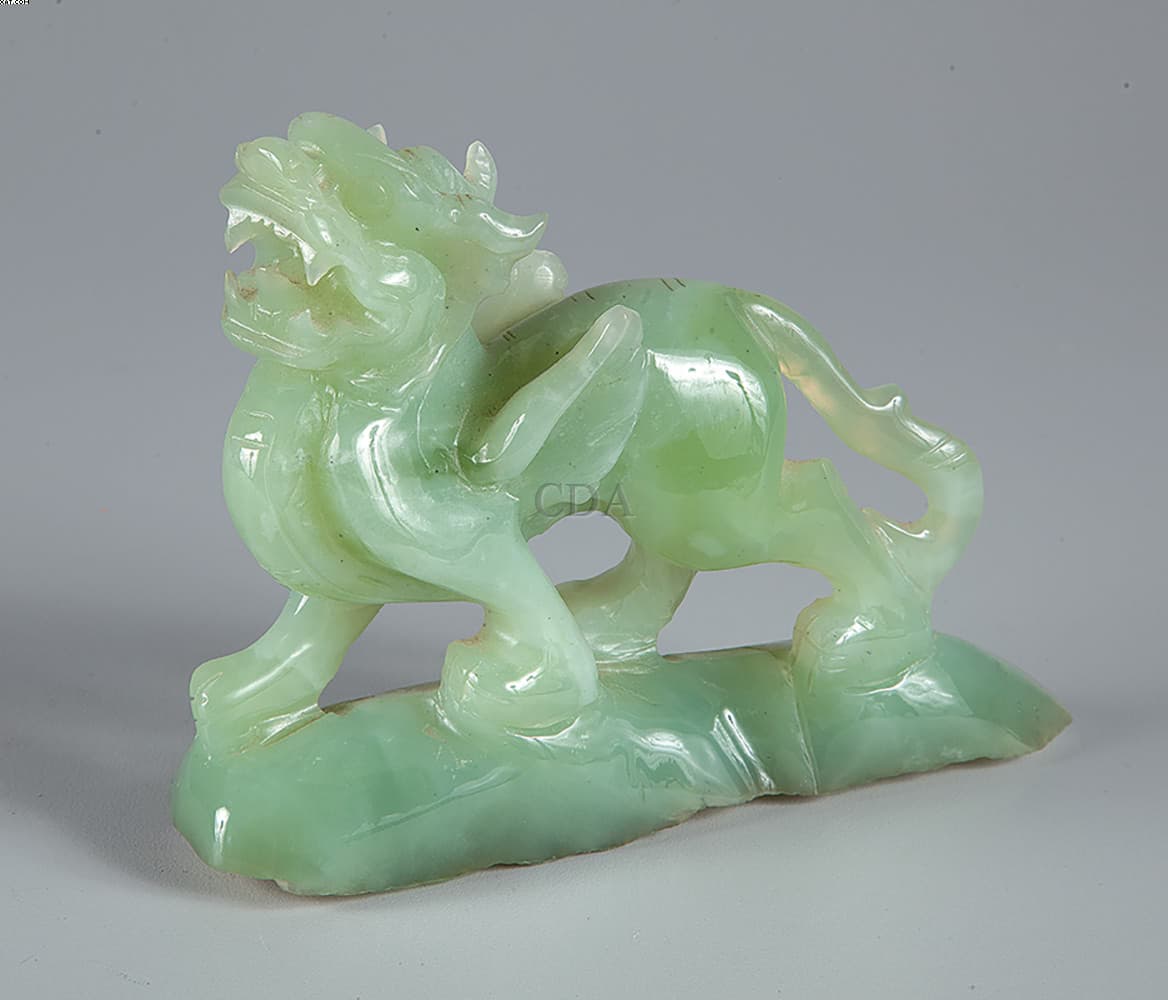 Escultura oriental de jade — Não identificado