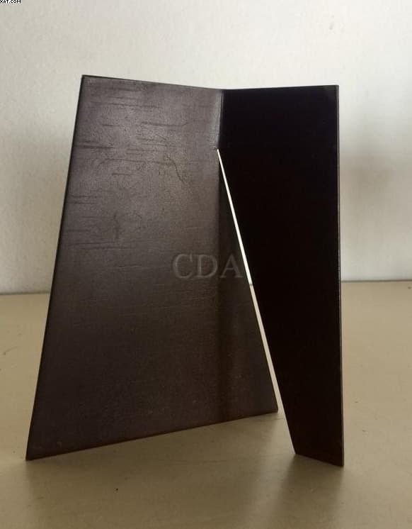 Escultura corte e dobra — Amílcar de Castro