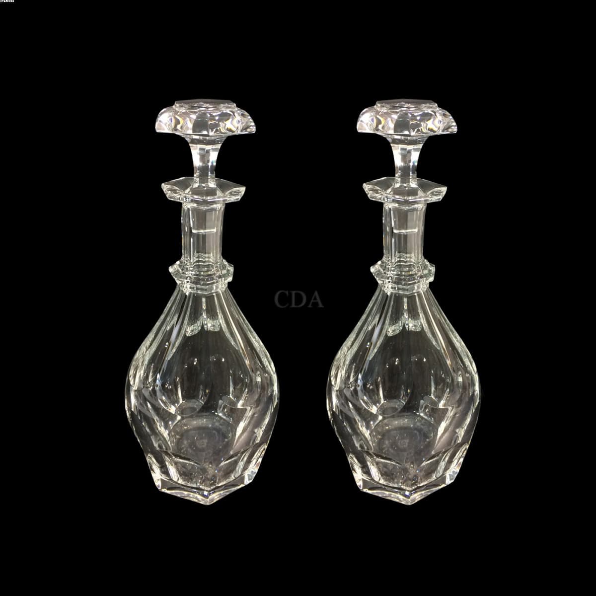 Par de garrafas em cristal Baccarat — Não identificado