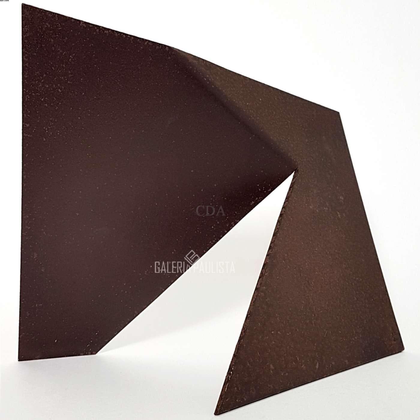Escultura Corte e Dobra Irregular — Amílcar de Castro